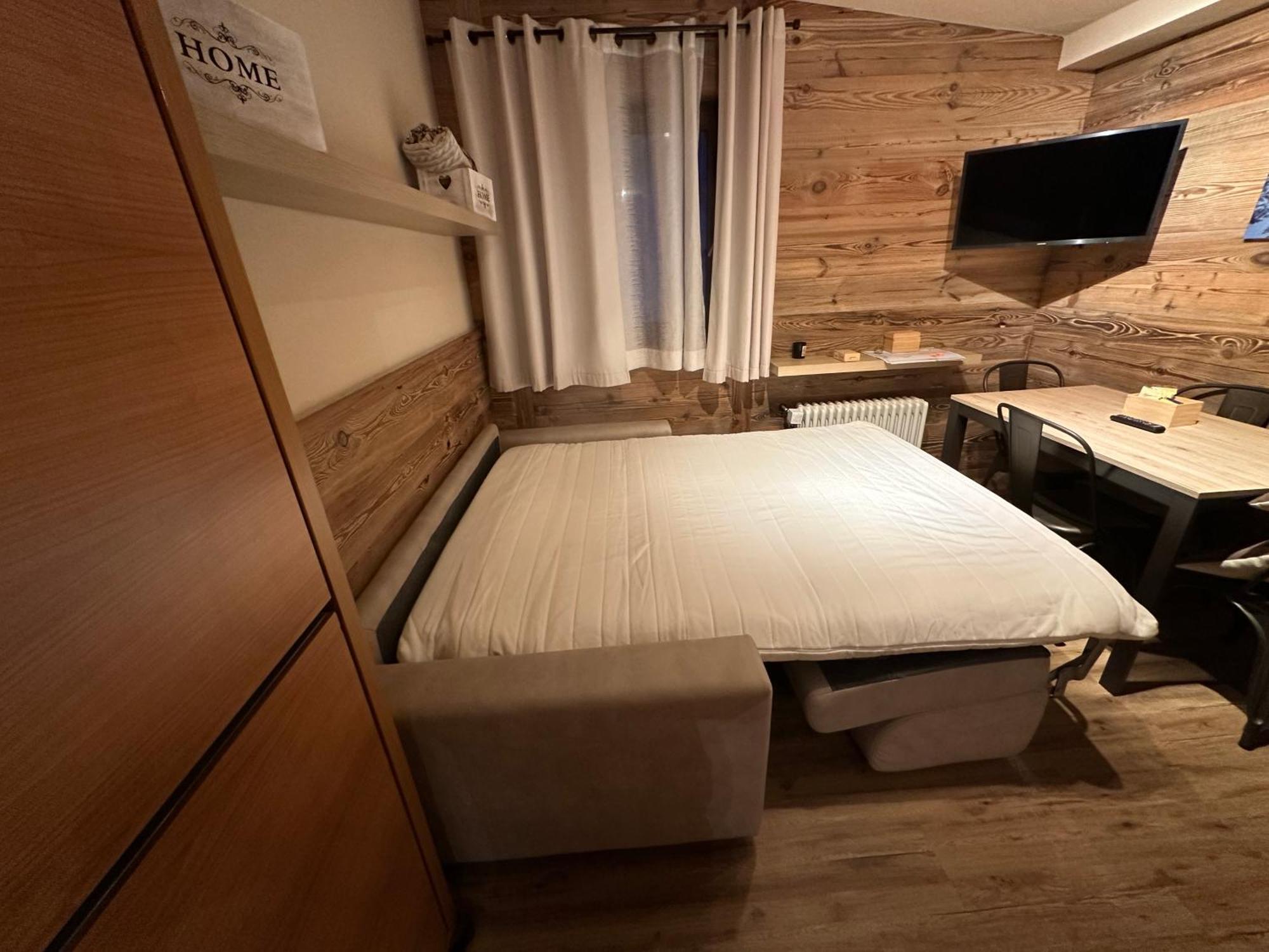 Casa Cervinia Shuss 2 Apartment เบรยล์-แชร์วิเนีย ภายนอก รูปภาพ